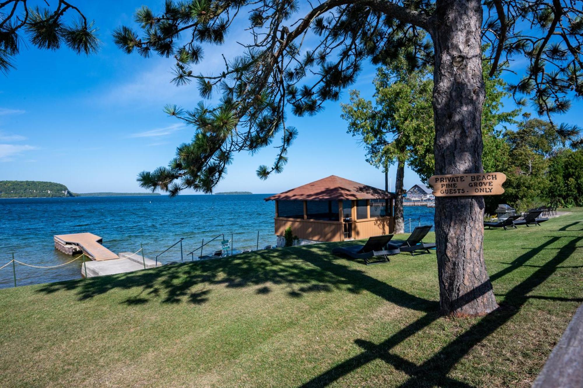 Pine Grove Resort Ephraim Exteriör bild