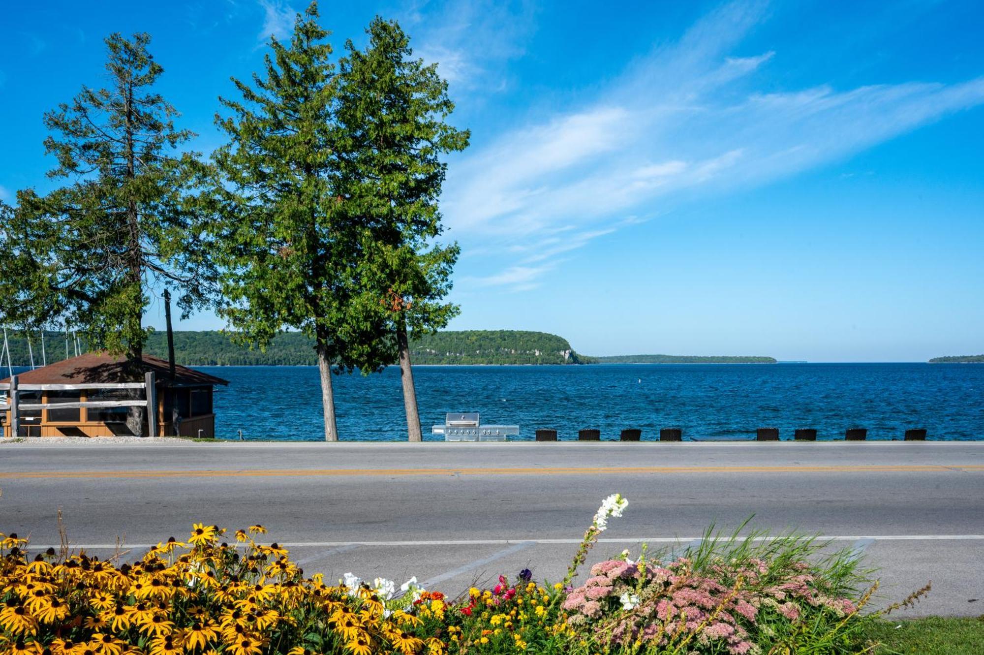 Pine Grove Resort Ephraim Exteriör bild