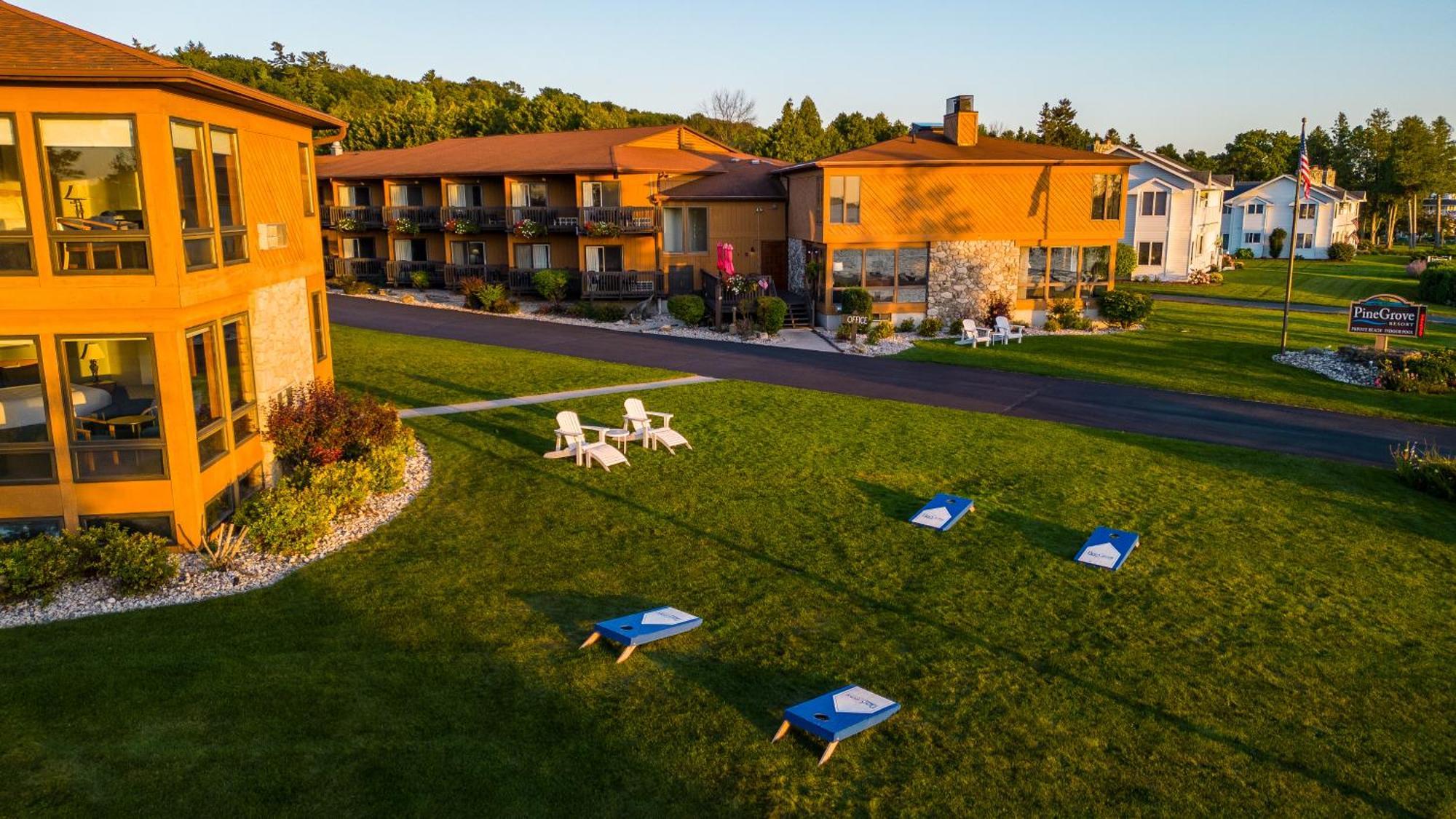 Pine Grove Resort Ephraim Exteriör bild