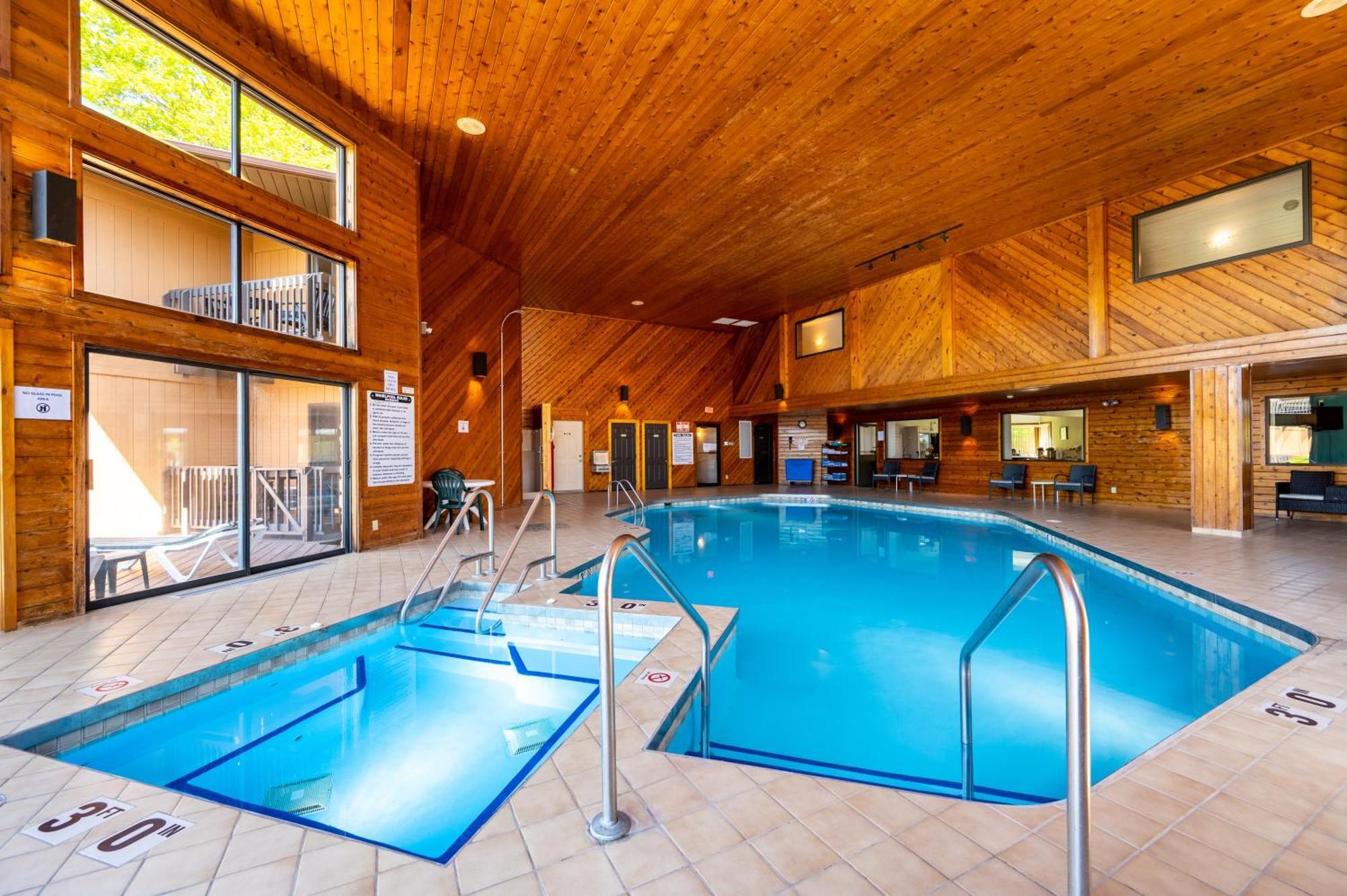 Pine Grove Resort Ephraim Exteriör bild