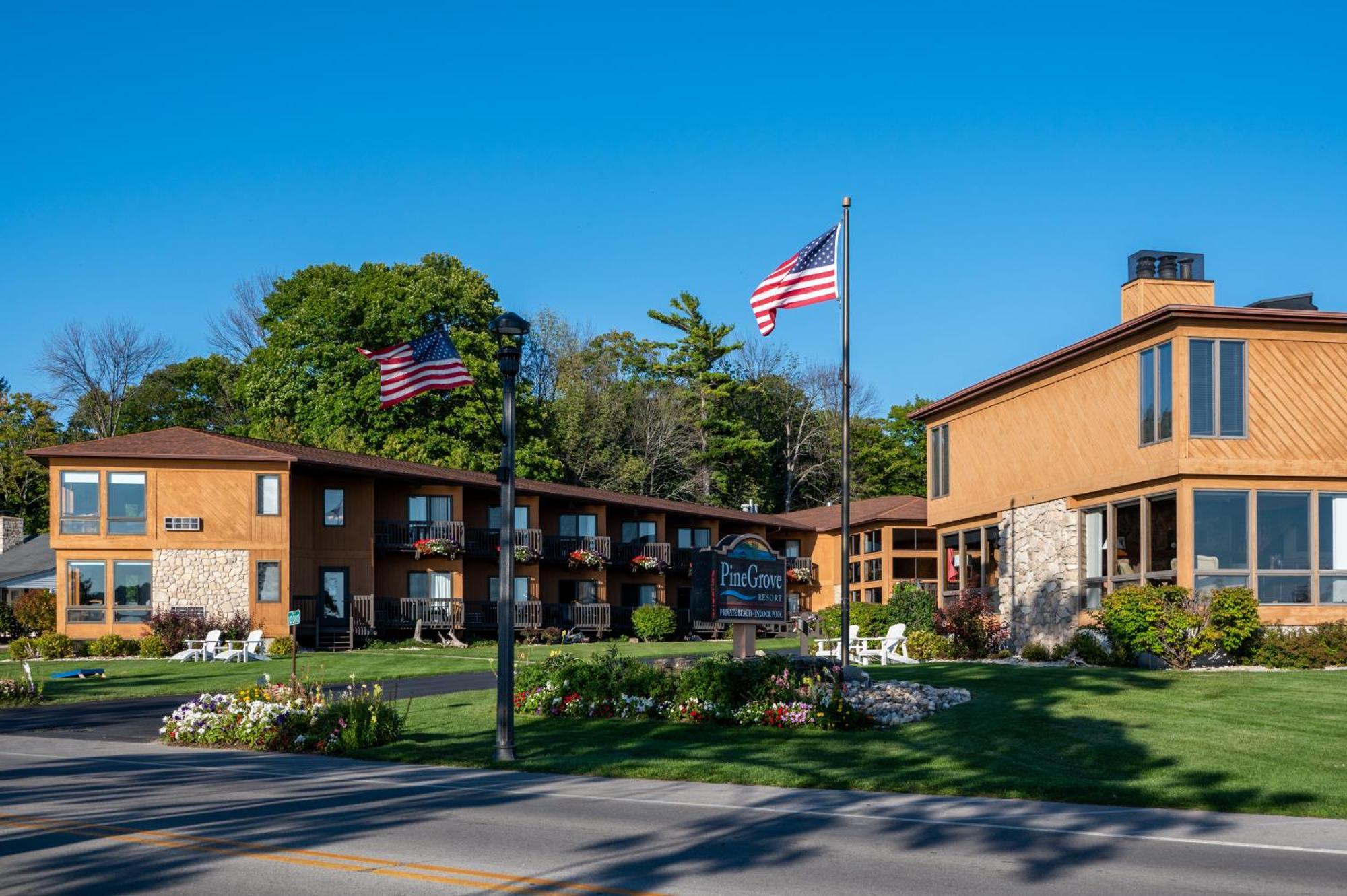 Pine Grove Resort Ephraim Exteriör bild