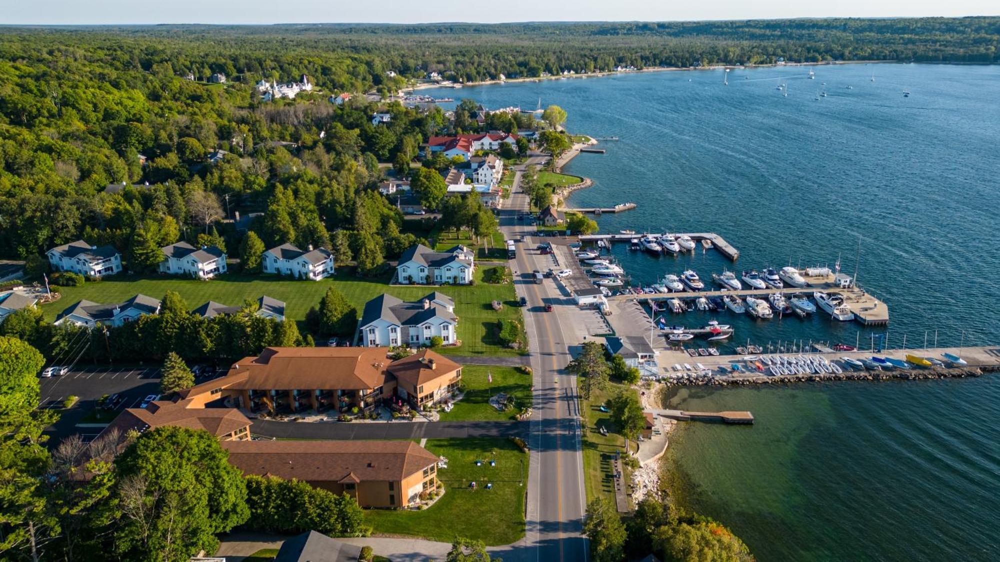 Pine Grove Resort Ephraim Exteriör bild